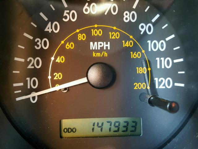 KL1TD62605B316409 - 2005 CHEVROLET AVEO BASE ORANGE photo 8