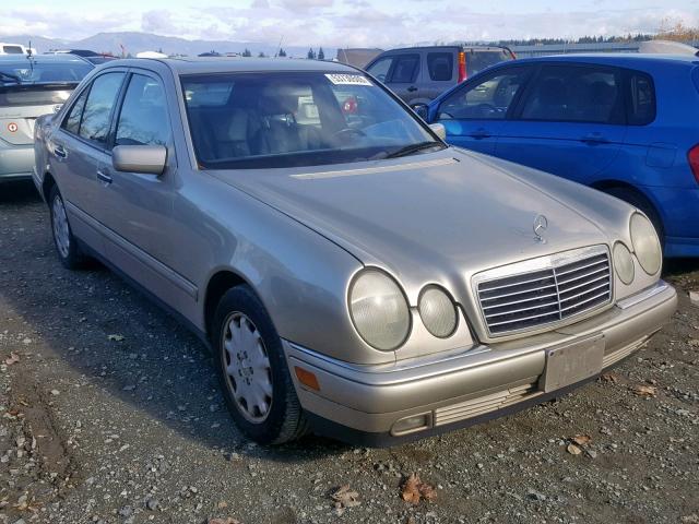 WDBJF65F6WA674626 - 1998 MERCEDES-BENZ E 320 GOLD photo 1