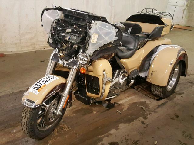 1HD1MAL14EB854163 - 2014 HARLEY-DAVIDSON FLHTCUTG T TAN photo 2