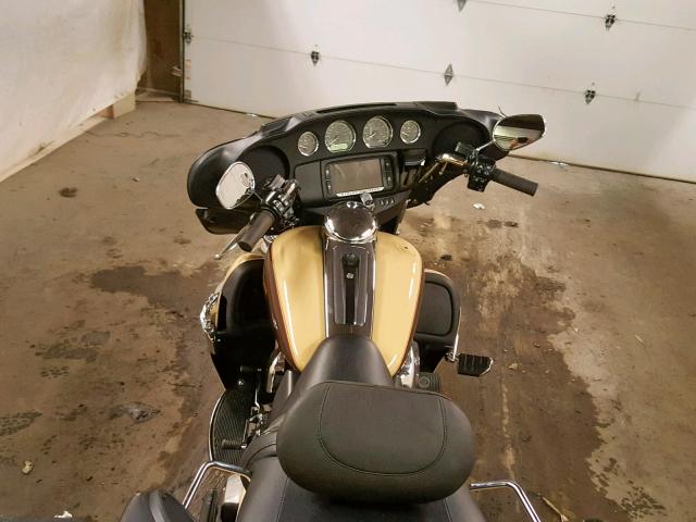 1HD1MAL14EB854163 - 2014 HARLEY-DAVIDSON FLHTCUTG T TAN photo 5