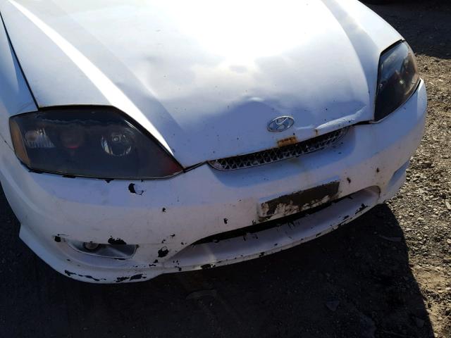 KMHHM65D86U230632 - 2006 HYUNDAI TIBURON GS WHITE photo 9