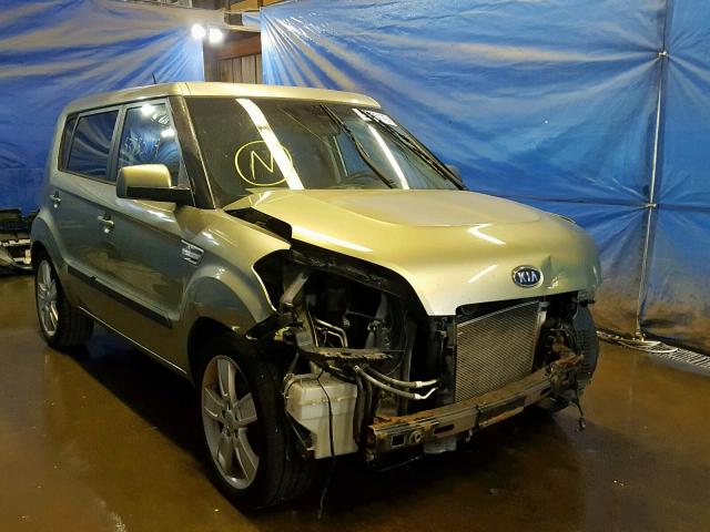 KNDJT2A22B7281459 - 2011 KIA SOUL GREEN photo 1