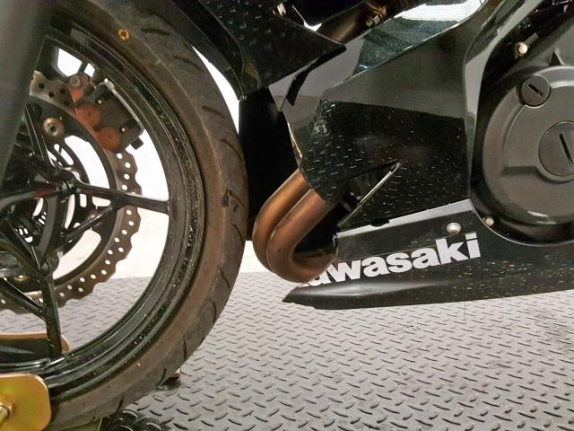 JKAEXKG16JDA12804 - 2018 KAWASAKI EX400 BLACK photo 15