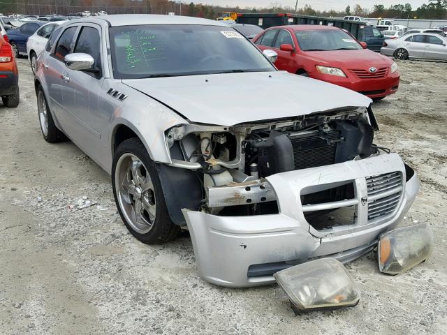 2D4FV47T86H122633 - 2006 DODGE MAGNUM SE SILVER photo 1