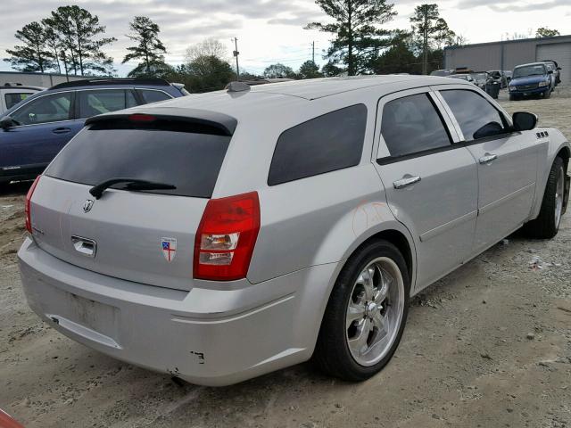 2D4FV47T86H122633 - 2006 DODGE MAGNUM SE SILVER photo 4