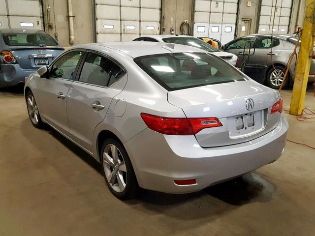 19VDE1F73DE008287 - 2013 ACURA ILX 20 TEC SILVER photo 3