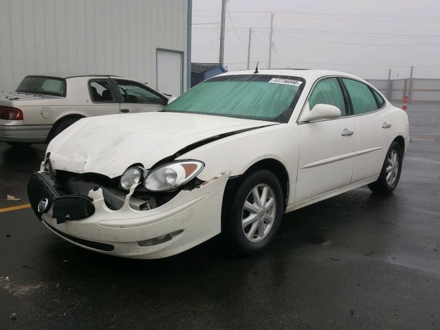 2G4WD532151238875 - 2005 BUICK LACROSSE C WHITE photo 2