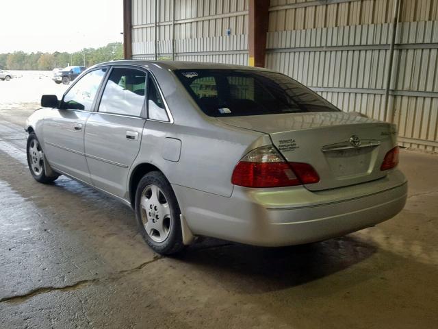 4T1BF28B03U332702 - 2003 TOYOTA AVALON XL SILVER photo 3