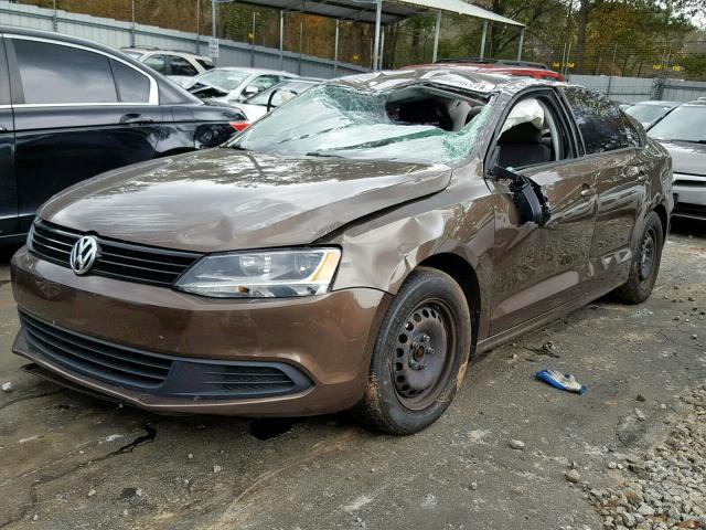 3VW2K7AJ6EM209179 - 2014 VOLKSWAGEN JETTA BASE BROWN photo 2