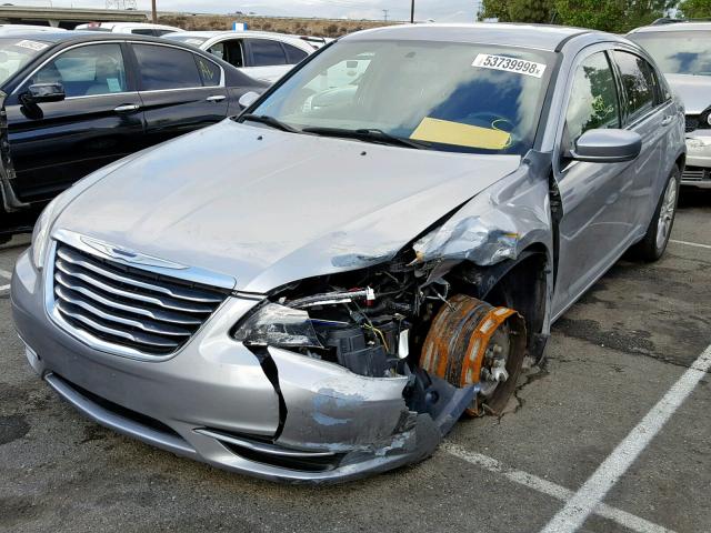 1C3CCBAB5EN213086 - 2014 CHRYSLER 200 LX SILVER photo 2