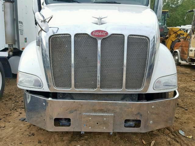 1XP7D49XXBD119324 - 2011 PETERBILT 387 WHITE photo 7