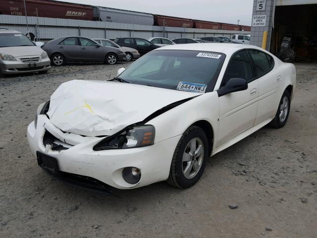 2G2WP552461182865 - 2006 PONTIAC GRAND PRIX WHITE photo 2