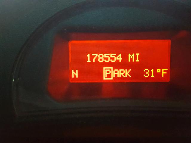 2G2WP552461182865 - 2006 PONTIAC GRAND PRIX WHITE photo 8