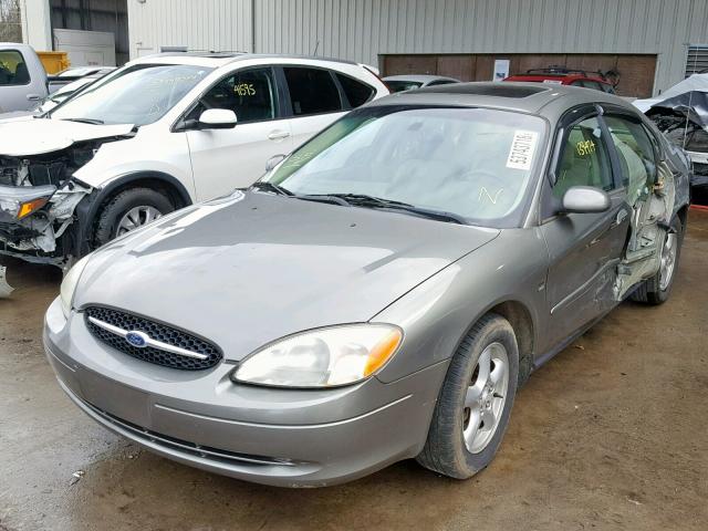 1FAHP56S92A199833 - 2002 FORD TAURUS SEL GRAY photo 2