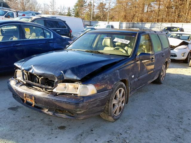 YV1LW61J4Y2721891 - 2000 VOLVO V70 BASE BLUE photo 2