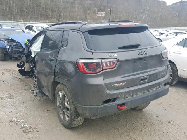 3C4NJDDB5JT174673 - 2018 JEEP COMPASS TR GRAY photo 3