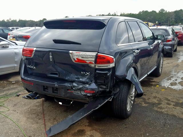 2LMDJ6JK7DBL48884 - 2013 LINCOLN MKX BLUE photo 4