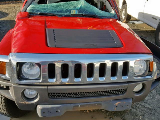 5GTDN136368156805 - 2006 HUMMER H3 RED photo 7