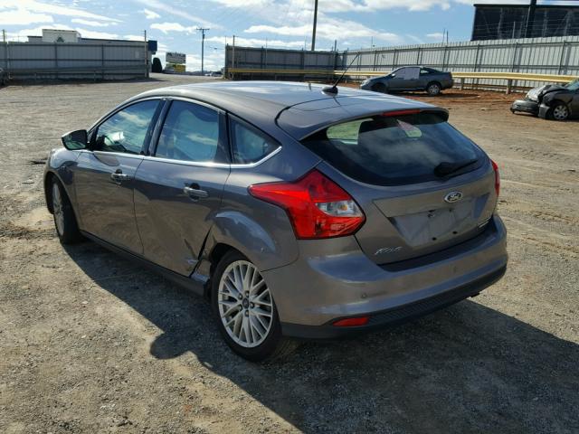 1FADP3N28EL458647 - 2014 FORD FOCUS TITA GRAY photo 3