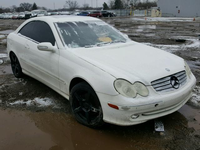 WDBTJ65J55F141082 - 2005 MERCEDES-BENZ CLK 320C WHITE photo 1