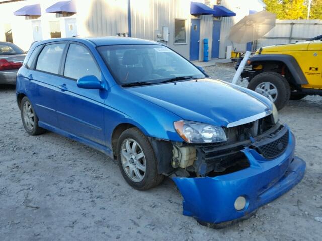 KNAFE161455082341 - 2005 KIA SPECTRA5 BLUE photo 1