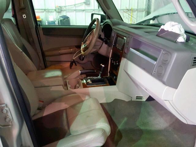 1J8HG58N18C216924 - 2008 JEEP COMMANDER Gümüş foto 5