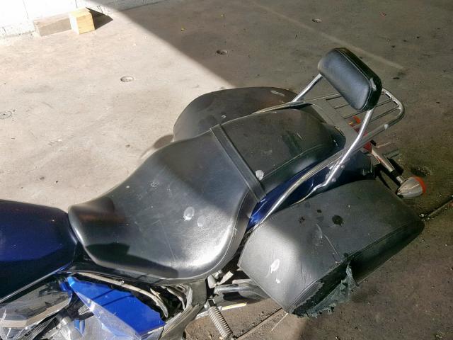 JH2SC6671AK000691 - 2010 HONDA VT1300 CT BLUE photo 6