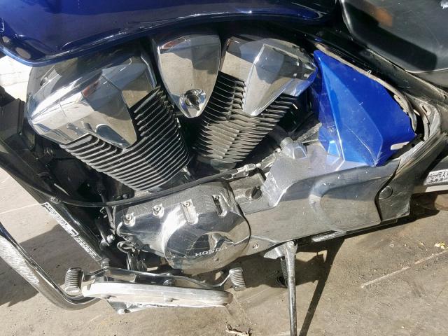 JH2SC6671AK000691 - 2010 HONDA VT1300 CT BLUE photo 7