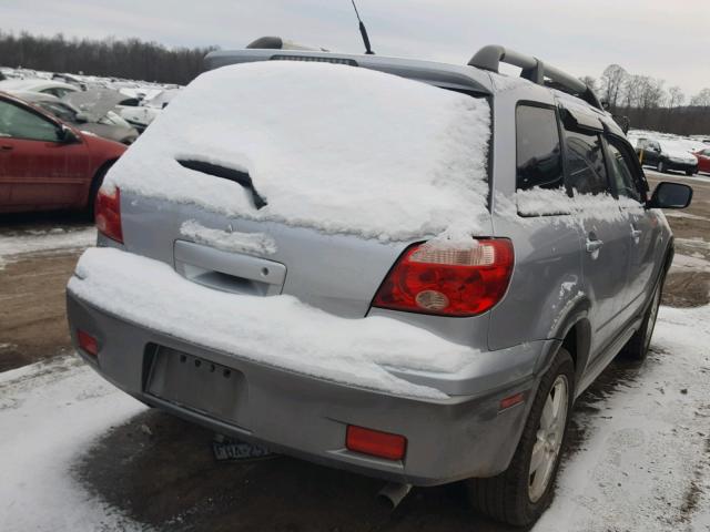 JA4LZ41F05U003925 - 2005 MITSUBISHI OUTLANDER SILVER photo 4