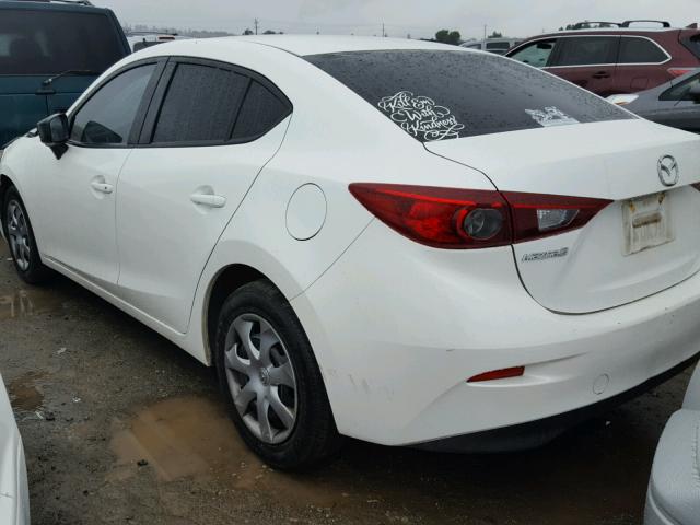 JM1BM1T71F1246375 - 2015 MAZDA 3 SV WHITE photo 3