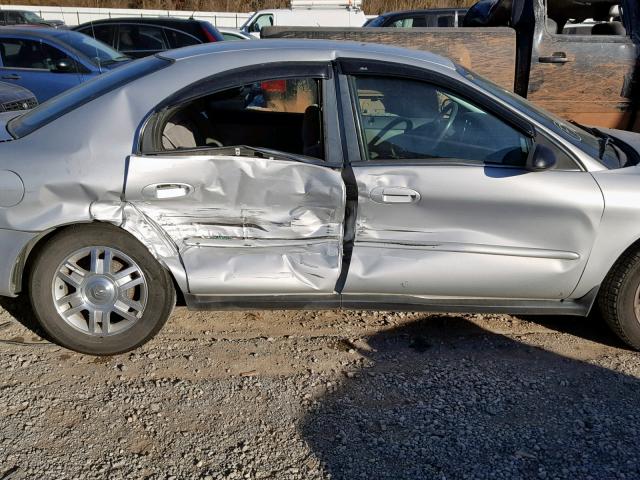 1MEFM50215A627495 - 2005 MERCURY SABLE GS SILVER photo 9