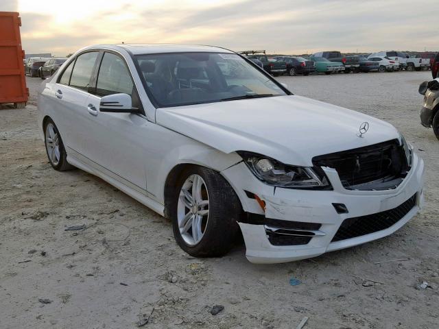 WDDGF4HB9EA964310 - 2014 MERCEDES-BENZ C 250 WHITE photo 1