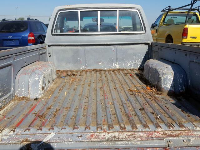 JT4RN50R0F0092546 - 1985 TOYOTA PICKUP 1/2 GRAY photo 6