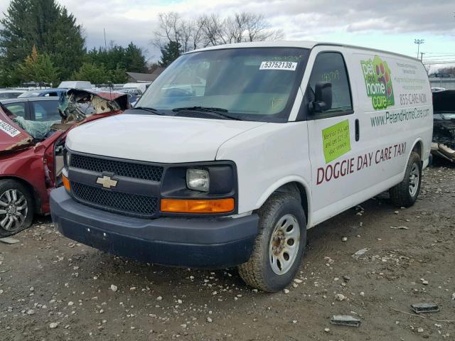 1GCSGAFX2C1190672 - 2012 CHEVROLET EXPRESS G1 WHITE photo 2