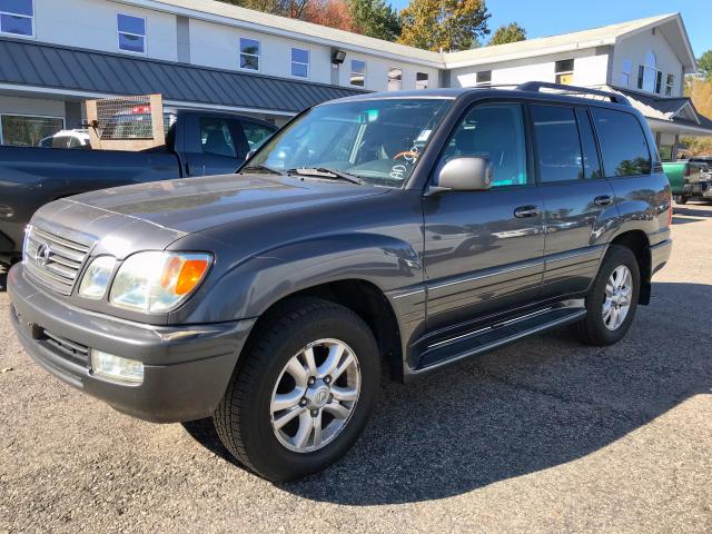 JTJHT00W353550004 - 2005 LEXUS LX 470 GRAY photo 2