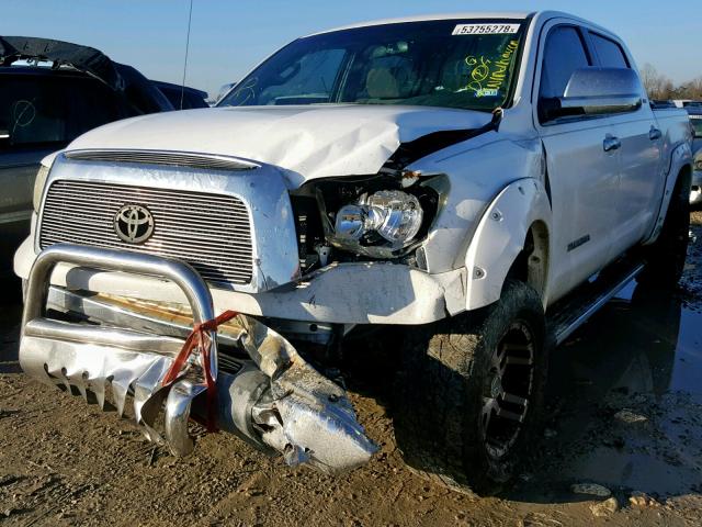 5TFEV54188X046248 - 2008 TOYOTA TUNDRA CRE WHITE photo 2