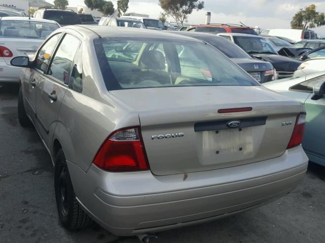 1FAFP34N26W101789 - 2006 FORD FOCUS ZX4 BEIGE photo 3