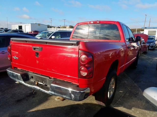 1D7HA182X8S518621 - 2008 DODGE RAM 1500 S RED photo 4