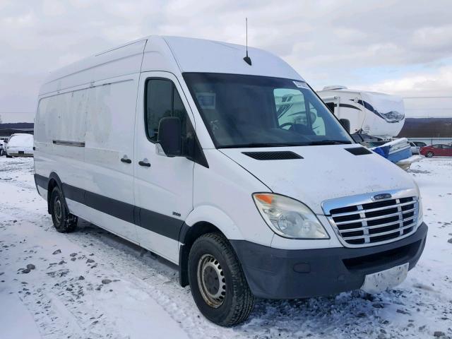 WDYPE845875222713 - 2007 FREIGHTLINER SPRINTER 2 WHITE photo 1