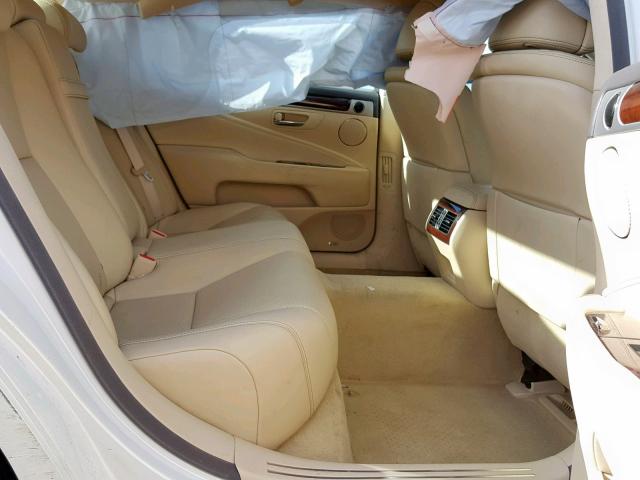 JTHGL5EF8F5055466 - 2015 LEXUS LS 460L WHITE photo 6