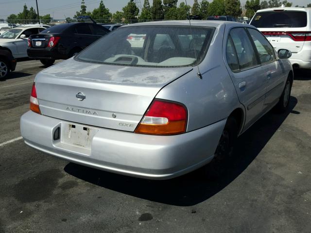 1N4DL01D7XC172616 - 1999 NISSAN ALTIMA XE SILVER photo 4