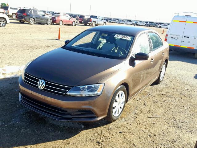 3VW2K7AJXFM258600 - 2015 VOLKSWAGEN JETTA BASE BROWN photo 2