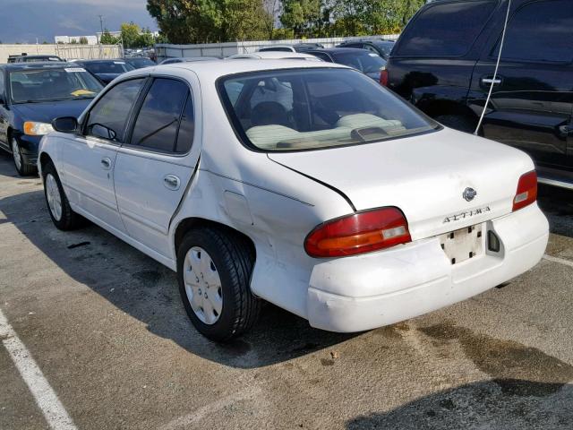 1N4BU31D4RC240461 - 1994 NISSAN ALTIMA XE WHITE photo 3