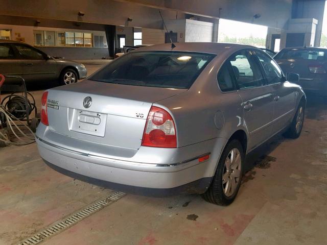 WVWRH63B63P346419 - 2003 VOLKSWAGEN PASSAT GLX 银色 照片 4