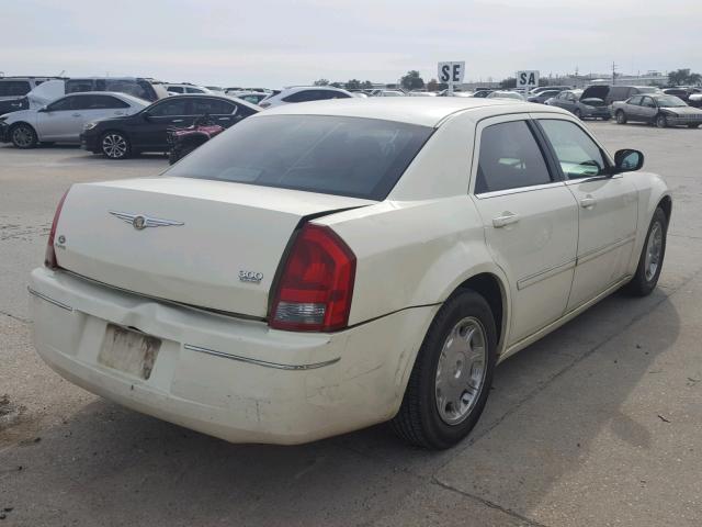 2C3KA53G16H437574 - 2006 CHRYSLER 300 TOURIN CREAM photo 4