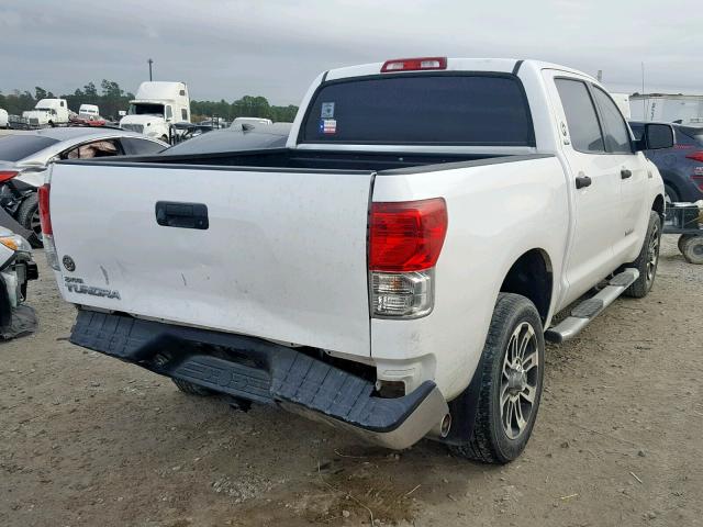 5TFEY5F16DX137405 - 2013 TOYOTA TUNDRA CRE WHITE photo 4