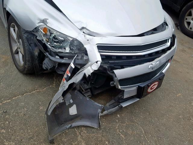 1G1ZC5E1XBF392636 - 2011 CHEVROLET MALIBU 1LT SILVER photo 9