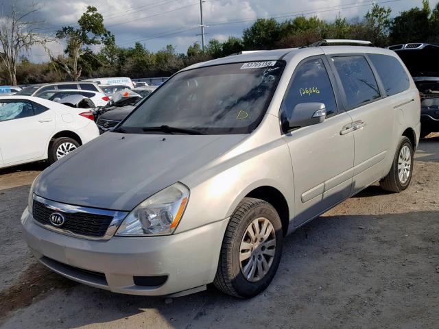 KNDMG4C72C6482243 - 2012 KIA SEDONA LX SILVER photo 2