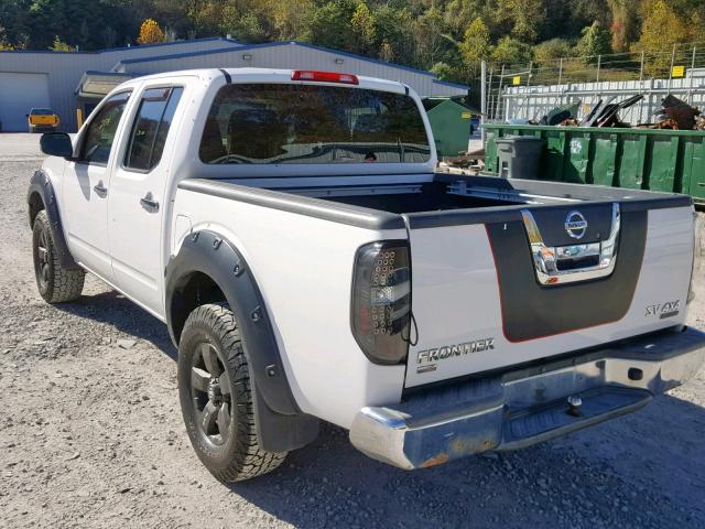 1N6AD0EV8BC404532 - 2011 NISSAN FRONTIER S WHITE photo 3
