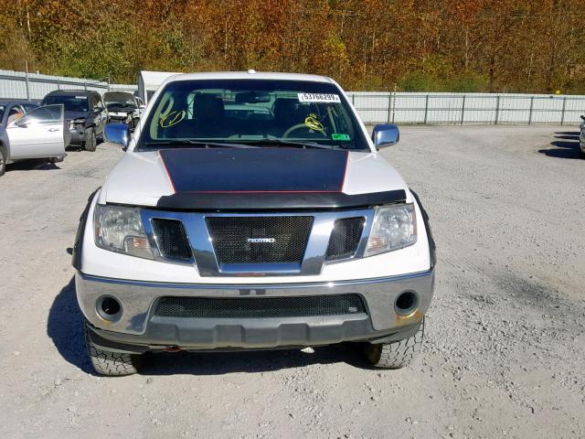 1N6AD0EV8BC404532 - 2011 NISSAN FRONTIER S WHITE photo 9